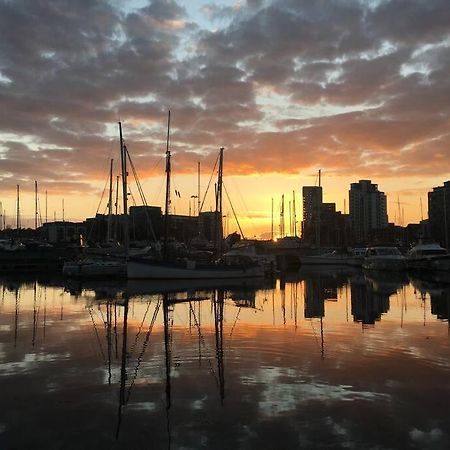 Luxury 1 Bed Ipswich Marina Apartment Free Parking 外观 照片